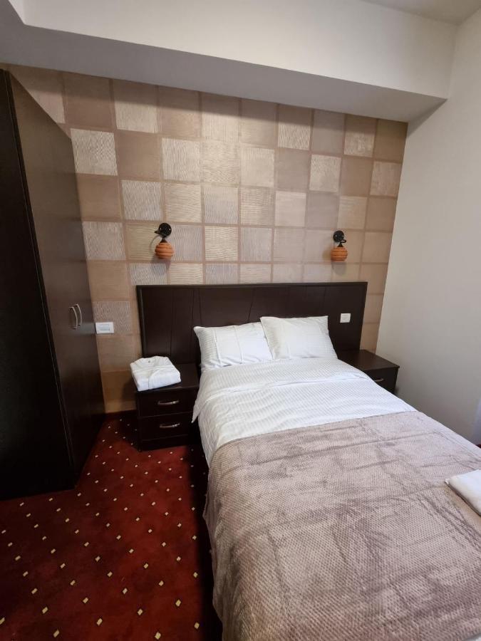Anga Yerevan Hotel Exterior foto