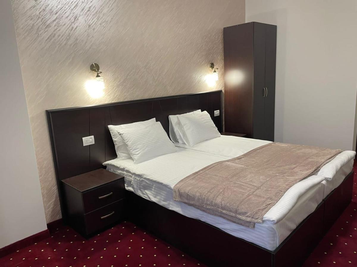 Anga Yerevan Hotel Exterior foto